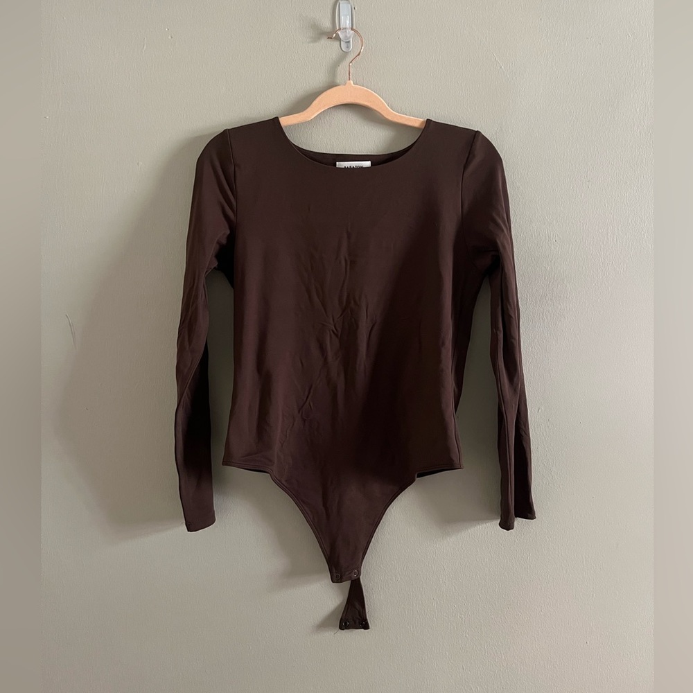Aritzia BABATON Contour Crew Longsleeve Bodysuit Size XL